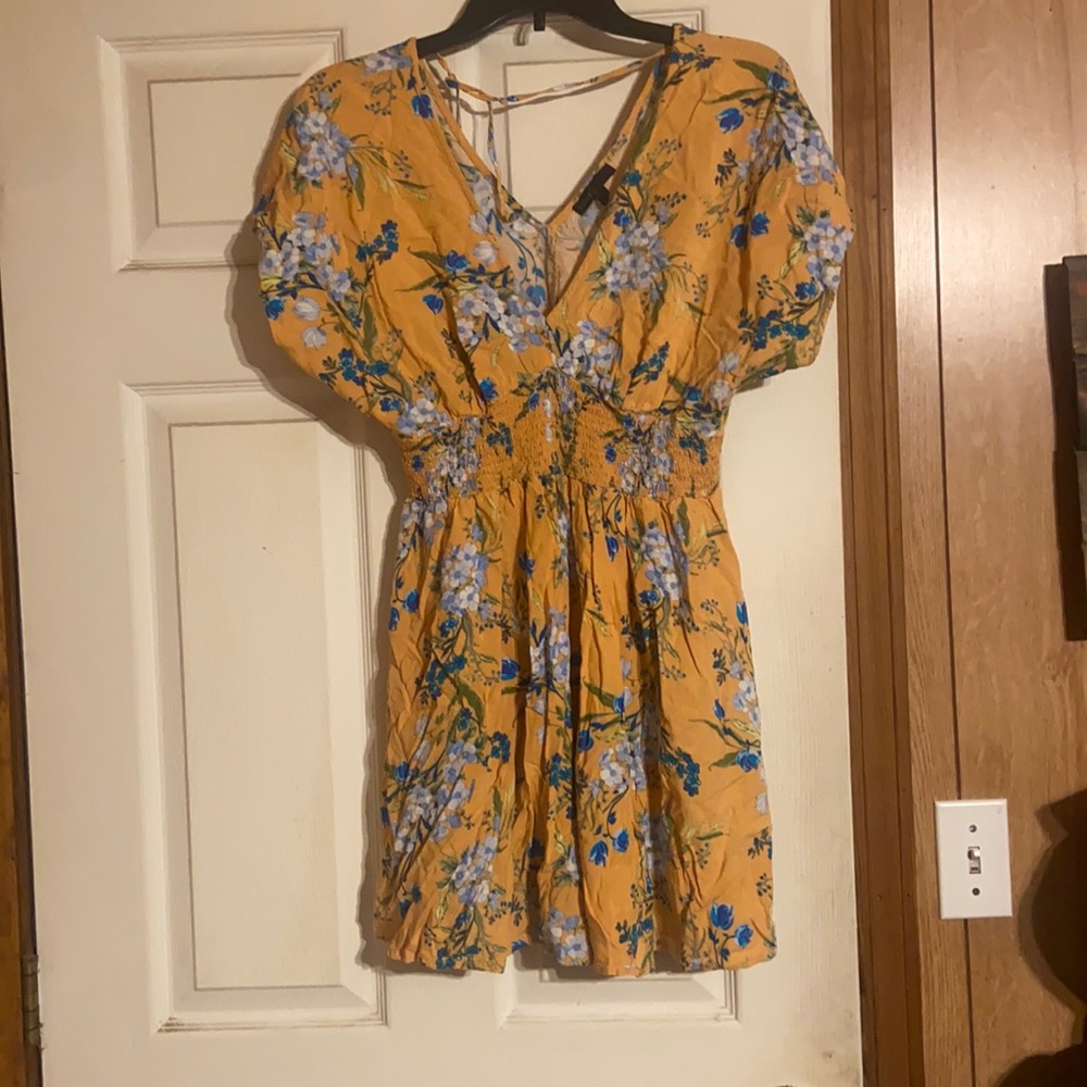 Floral dress XL fits like a large